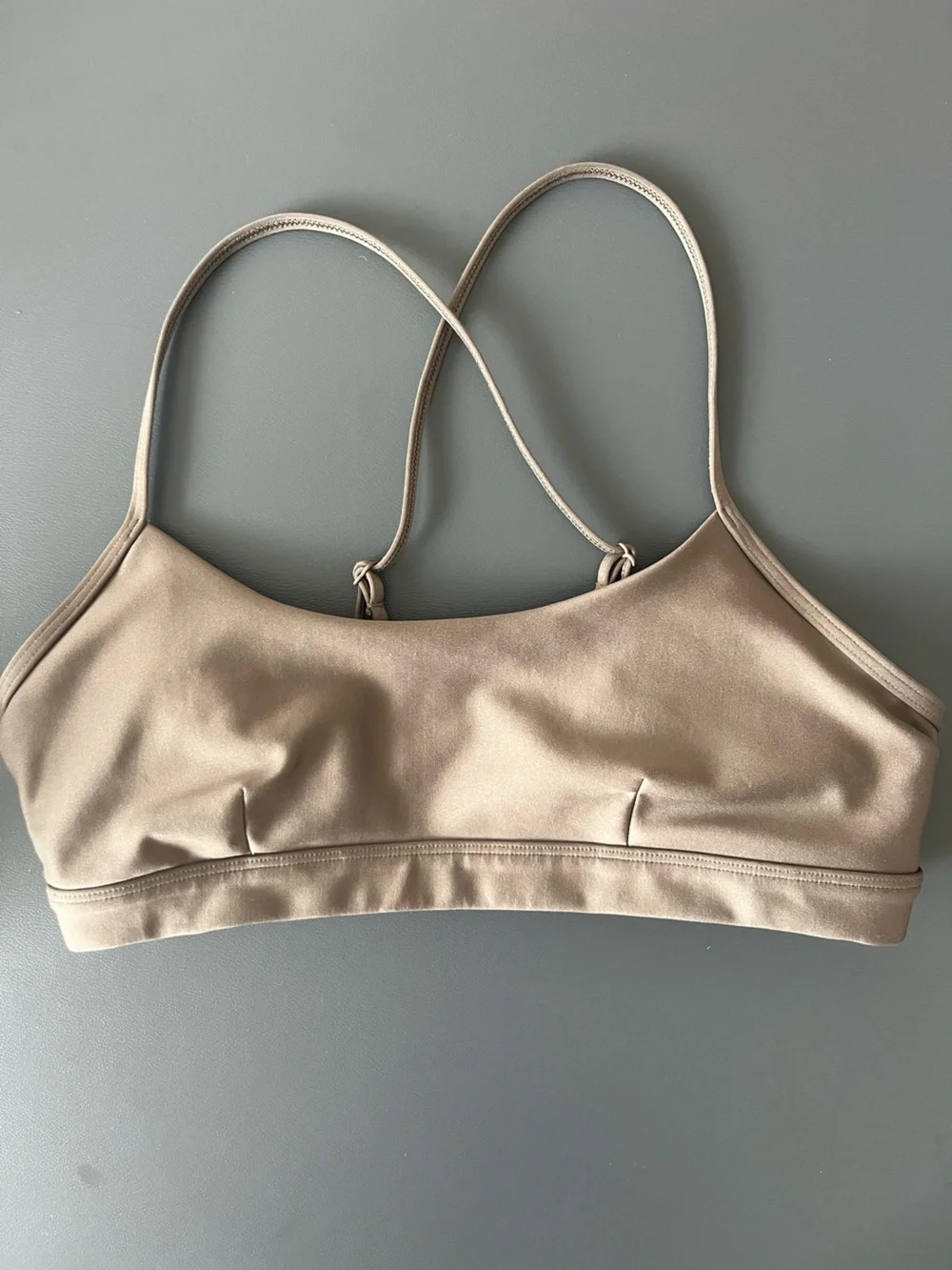 ALO Yoga Airlift Bra - size M, olive tree